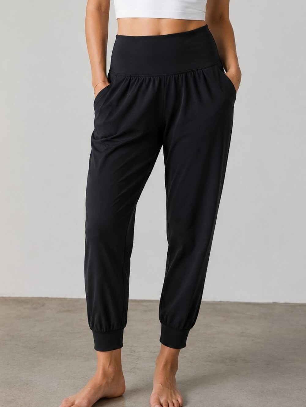 Lululemon Dance To Yoga Cropped Pant in Black Workout Athleisure Women's 2-4